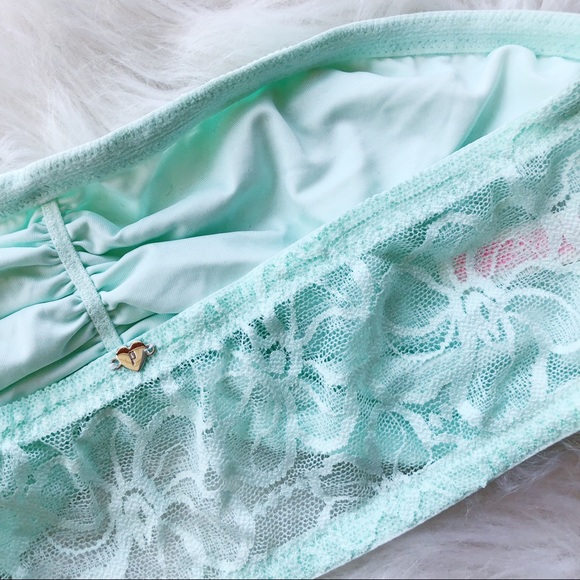 VS Pink bralette - Picture 4 of 7